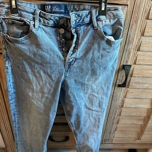 GAP Light Blue Denim High Rise 32R jeans